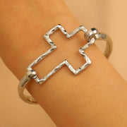 Crossetta Bangle