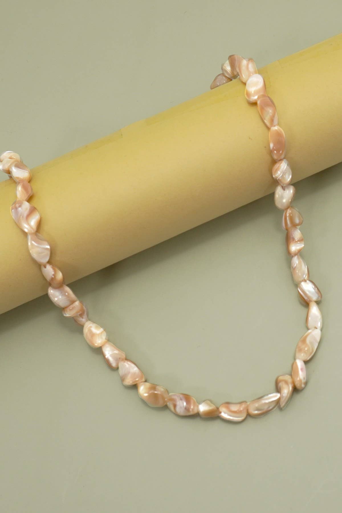 Shelly Necklace