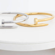 Stella Bangle