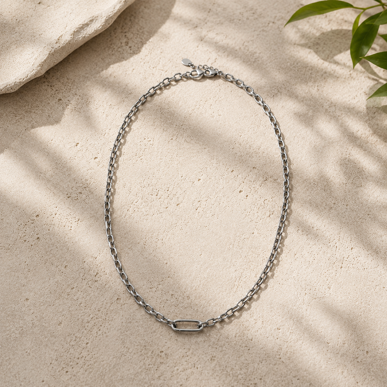 Savia Necklace
