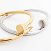 Stella Bangle