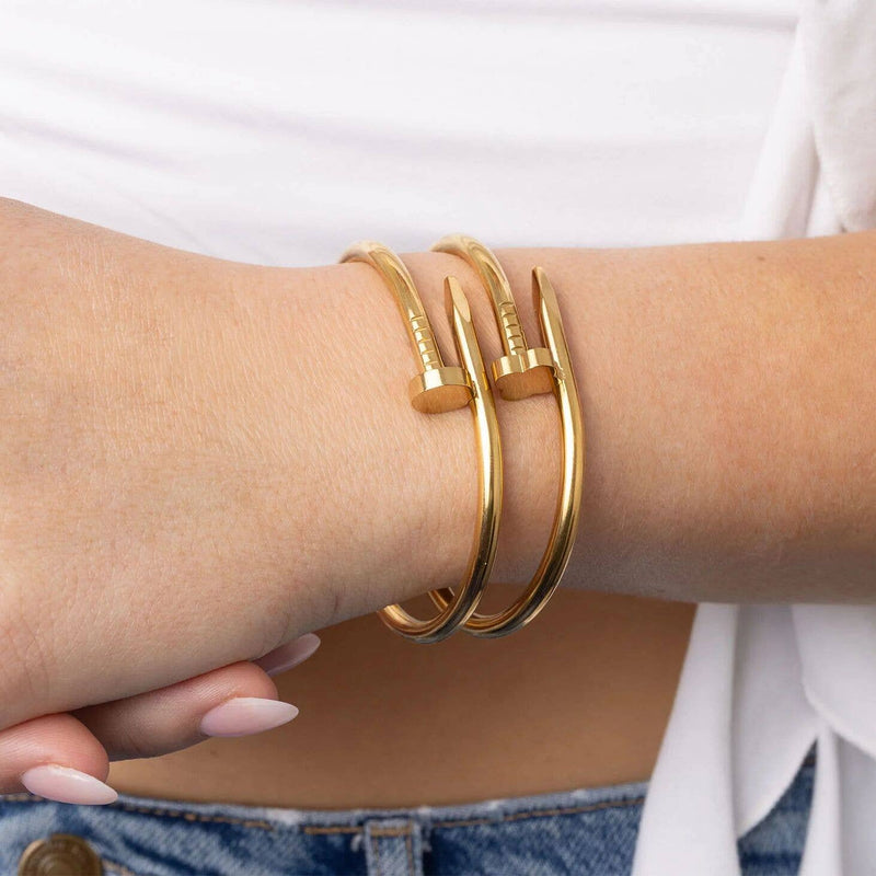 Stella Bangle